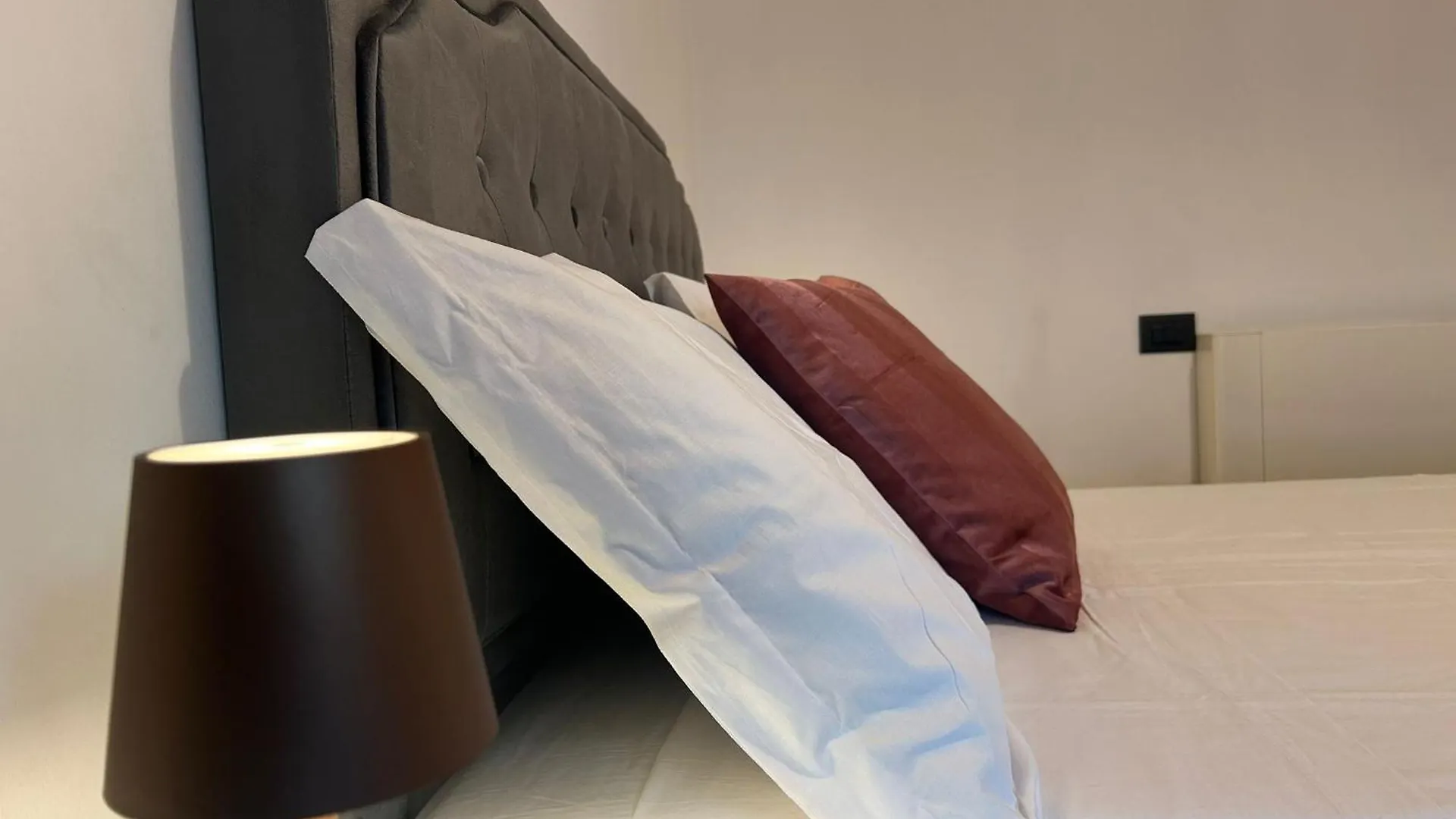 Bed & Breakfast Dina Suite Rome Italy
